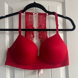 Victoria Secret Incredible Push Up Bra